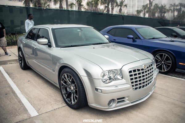 srt8_44s.jpg
