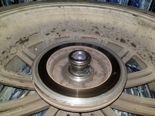 failedbearing3.jpg failedbearing3.jpg