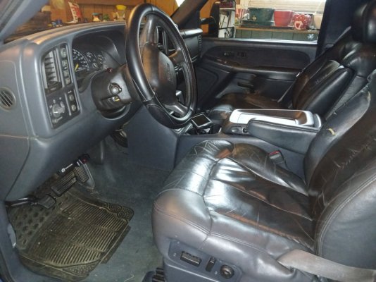 99 interior 1.jpg 99 interior 1.jpg